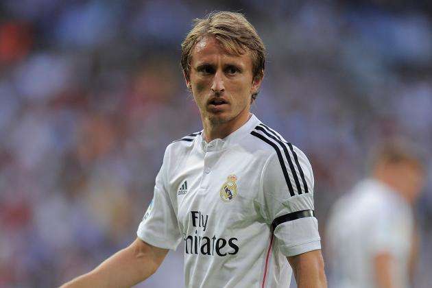 雷霆力克快船13连胜 拉塞尔伤退篮网险胜雄鹿